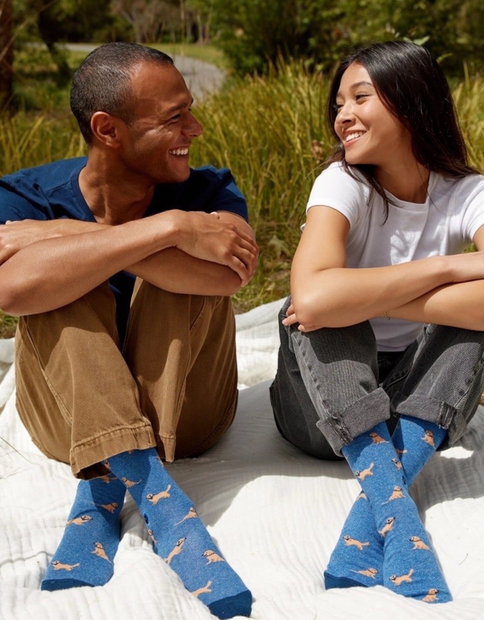 Conscious Step Socks that Save Dogs (Blue Golden Retrievers)