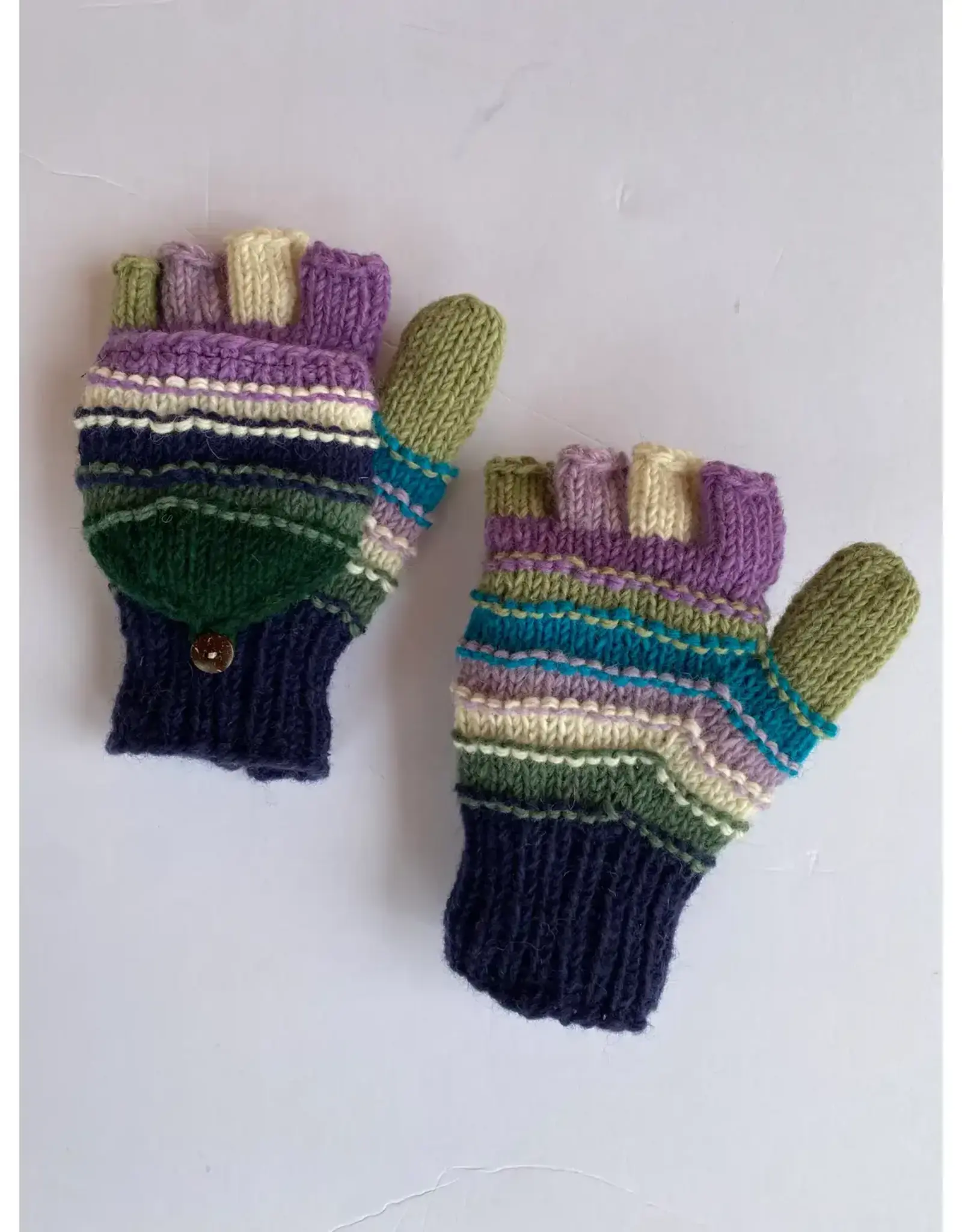 Ganesh Himal Lavender & Navy Fleece Lined Glitten