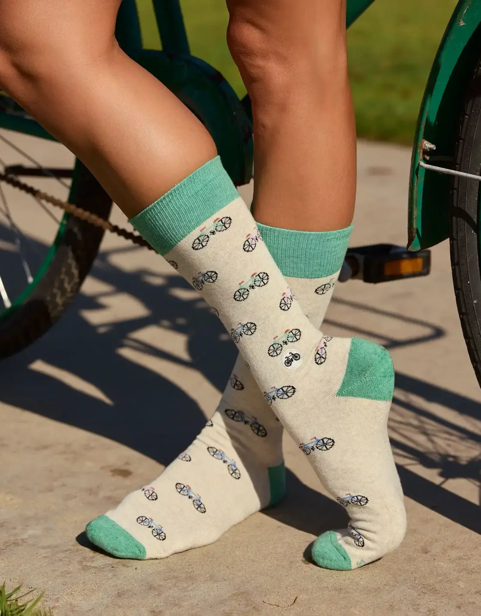 Conscious Step Socks That Support Youth Sports (Beige Bicycles)