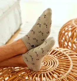 Conscious Step Ankle Socks that Save Cats (Gray Cats)