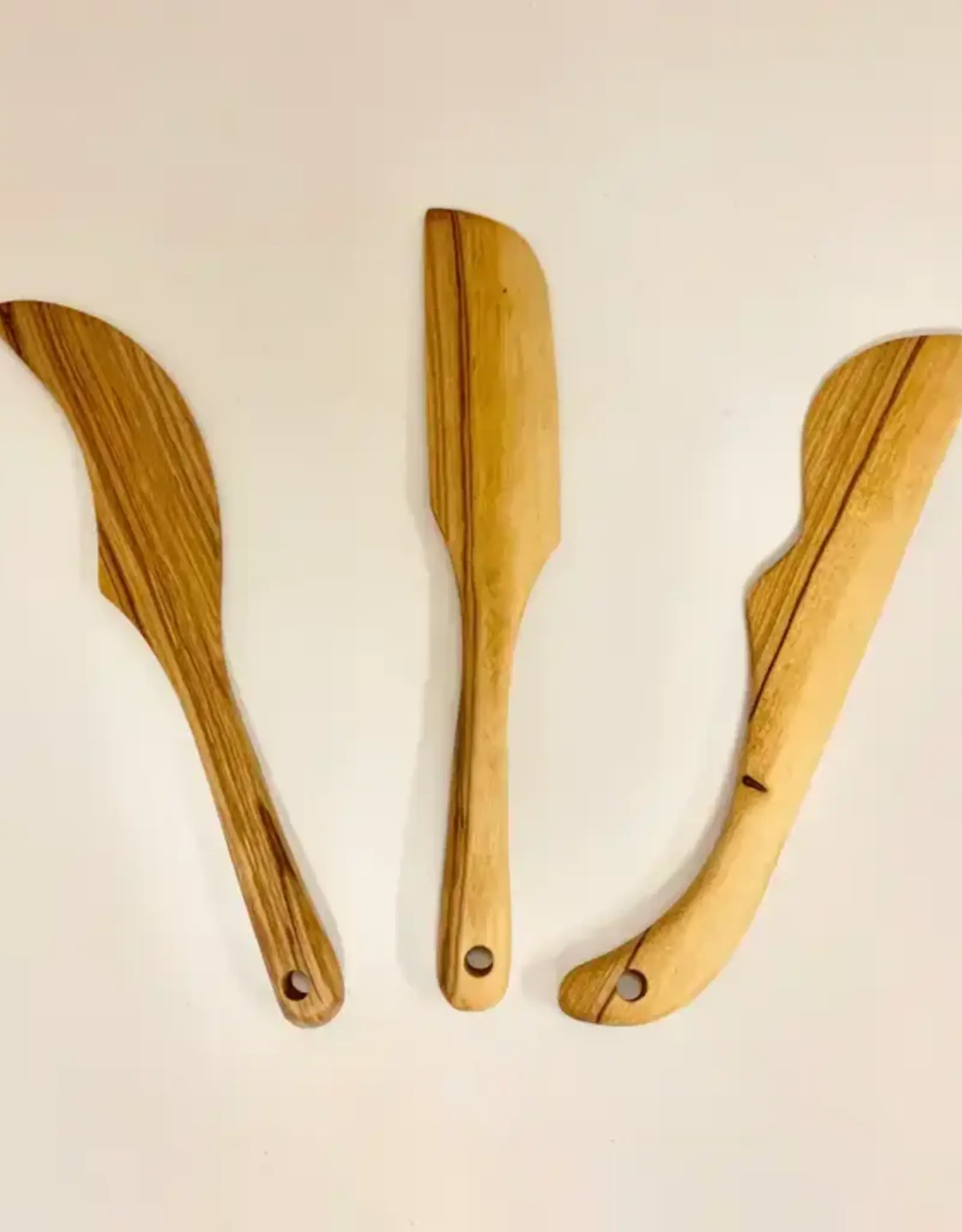 Harkiss Designs Olive Wood Butter Spreader (Assorted)