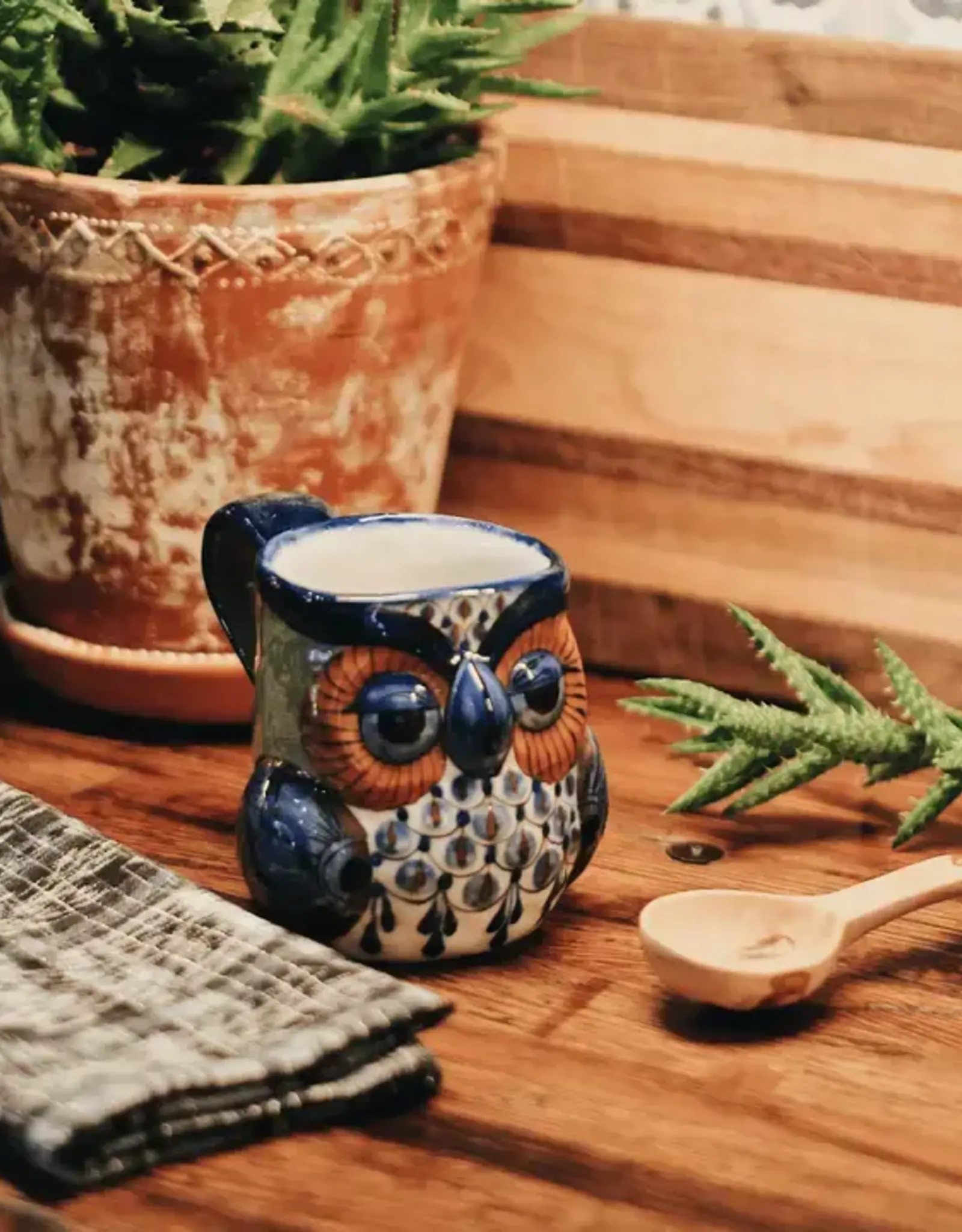 Lucia's Imports Stoneware Owl Mug