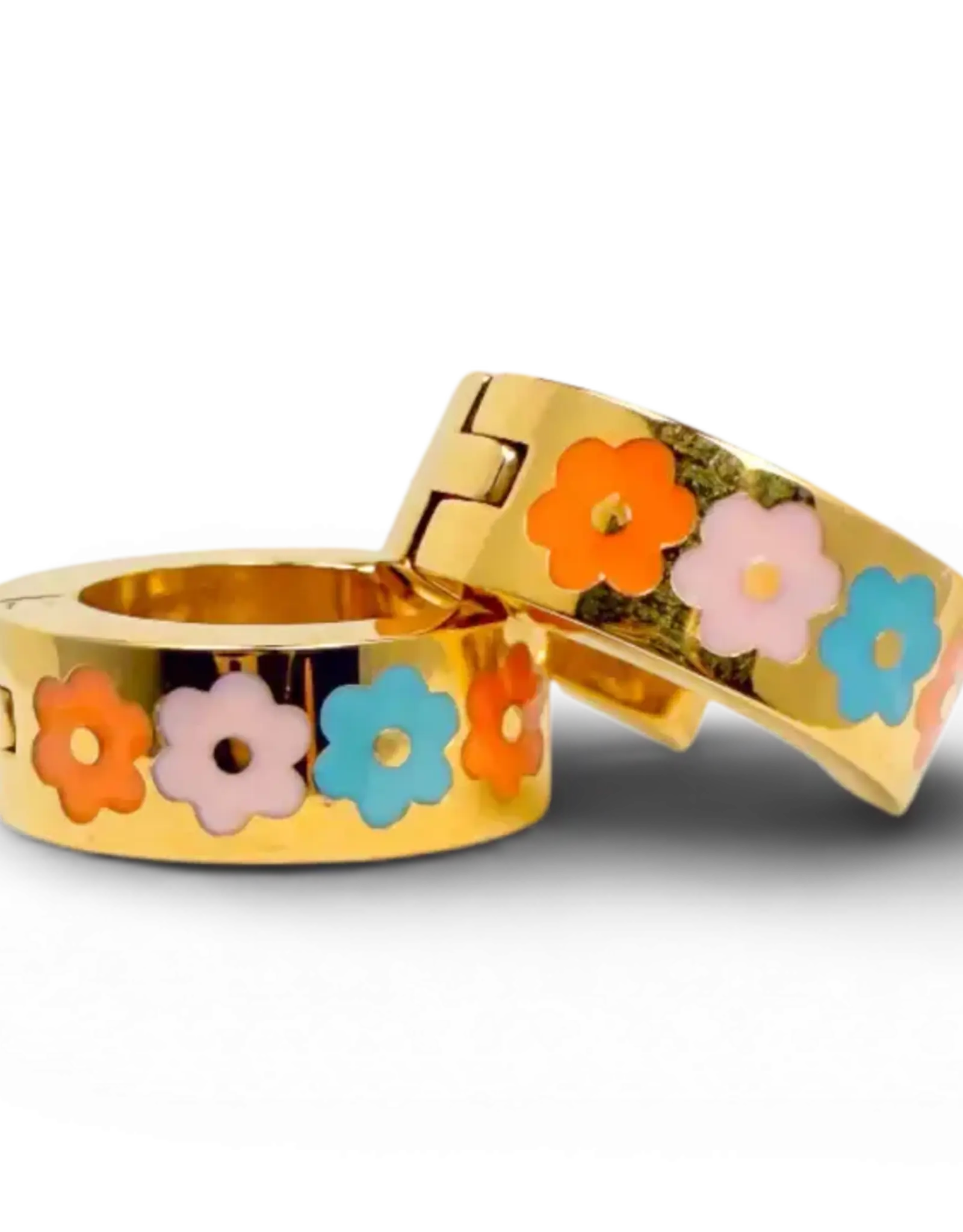 EthicGoods Gold Thick Flower Hoops