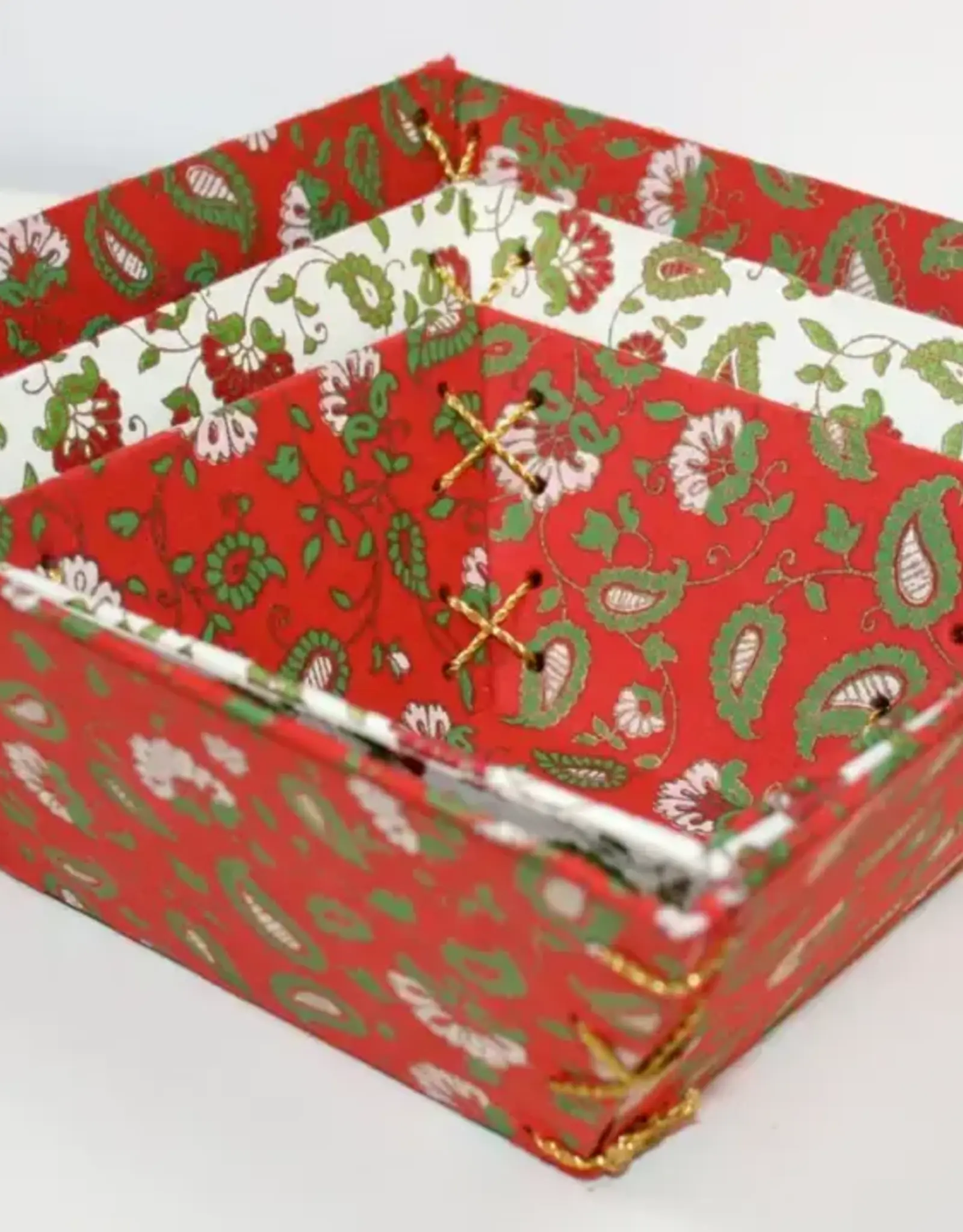 Sustainable Threads Recycled Cotton Gift Hampers - Peppermint Large
