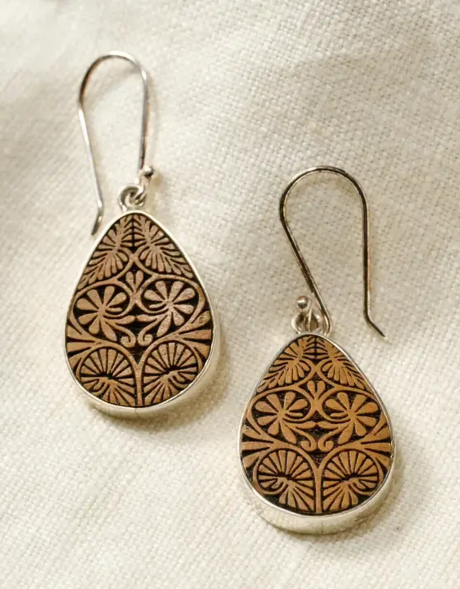 Ten Thousand Villages Carved Gourd Teardrop Earrings