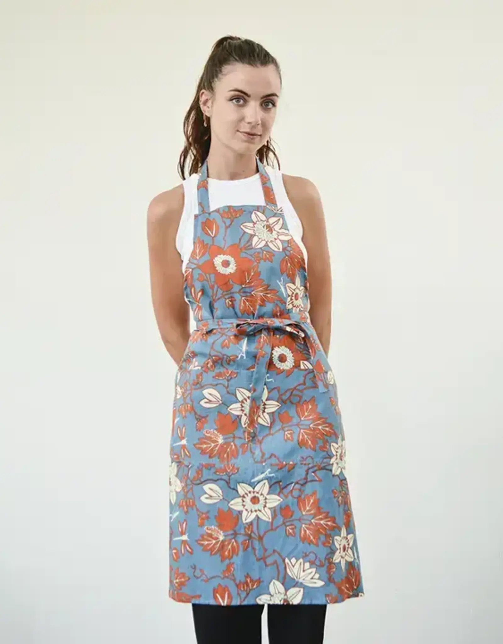 Balizen Passion Flower Blue Spice Apron