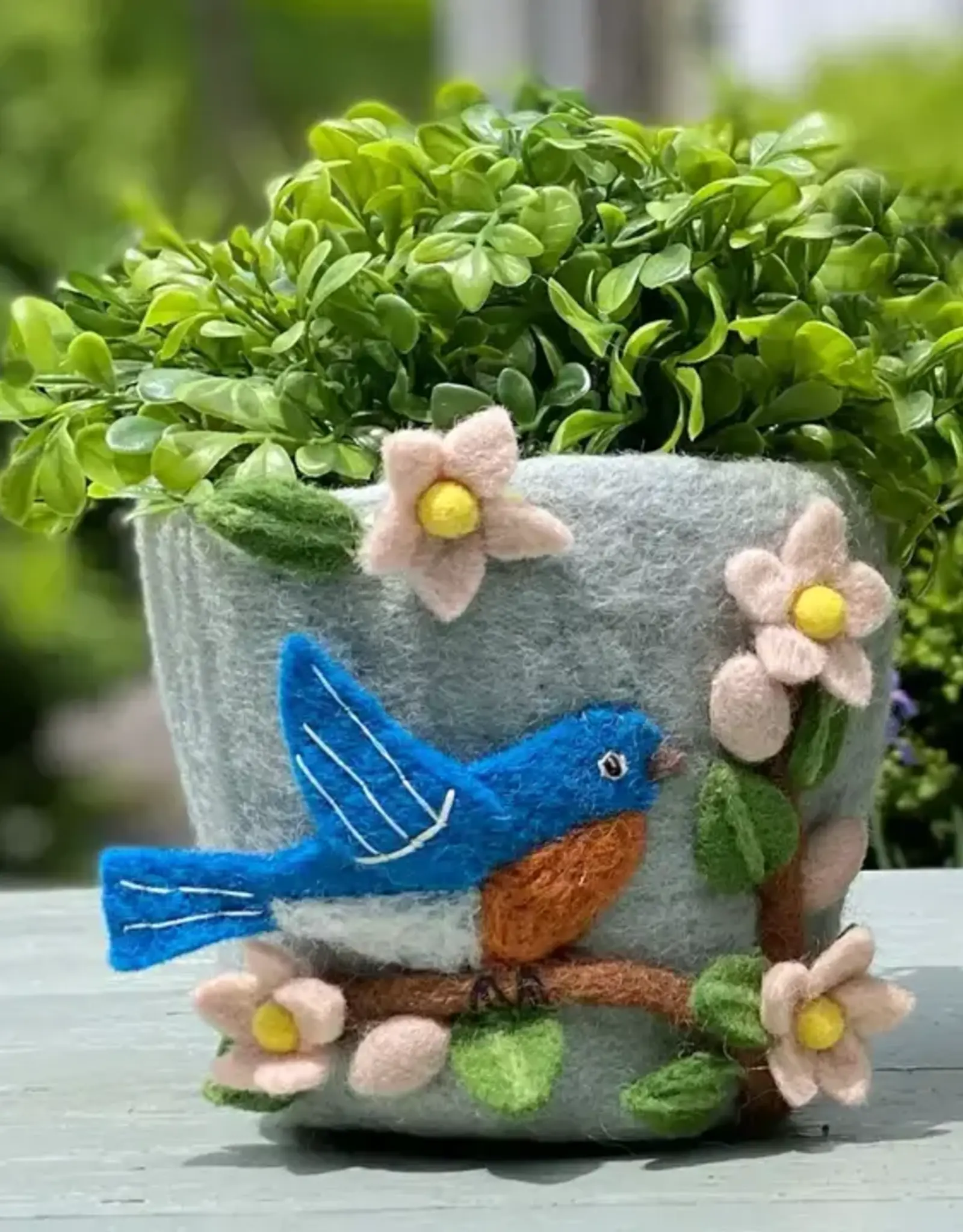 dZi Handmade Magnolia Bluebird Felt Pot
