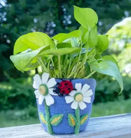 dZi Handmade Daisy Felt Pot