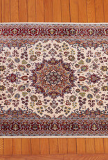 Bunyaad Pakistan 2240079  White Kashan  4.7 X 7.1
