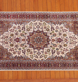 Bunyaad Pakistan 2240079  White Kashan  4.7 X 7.1