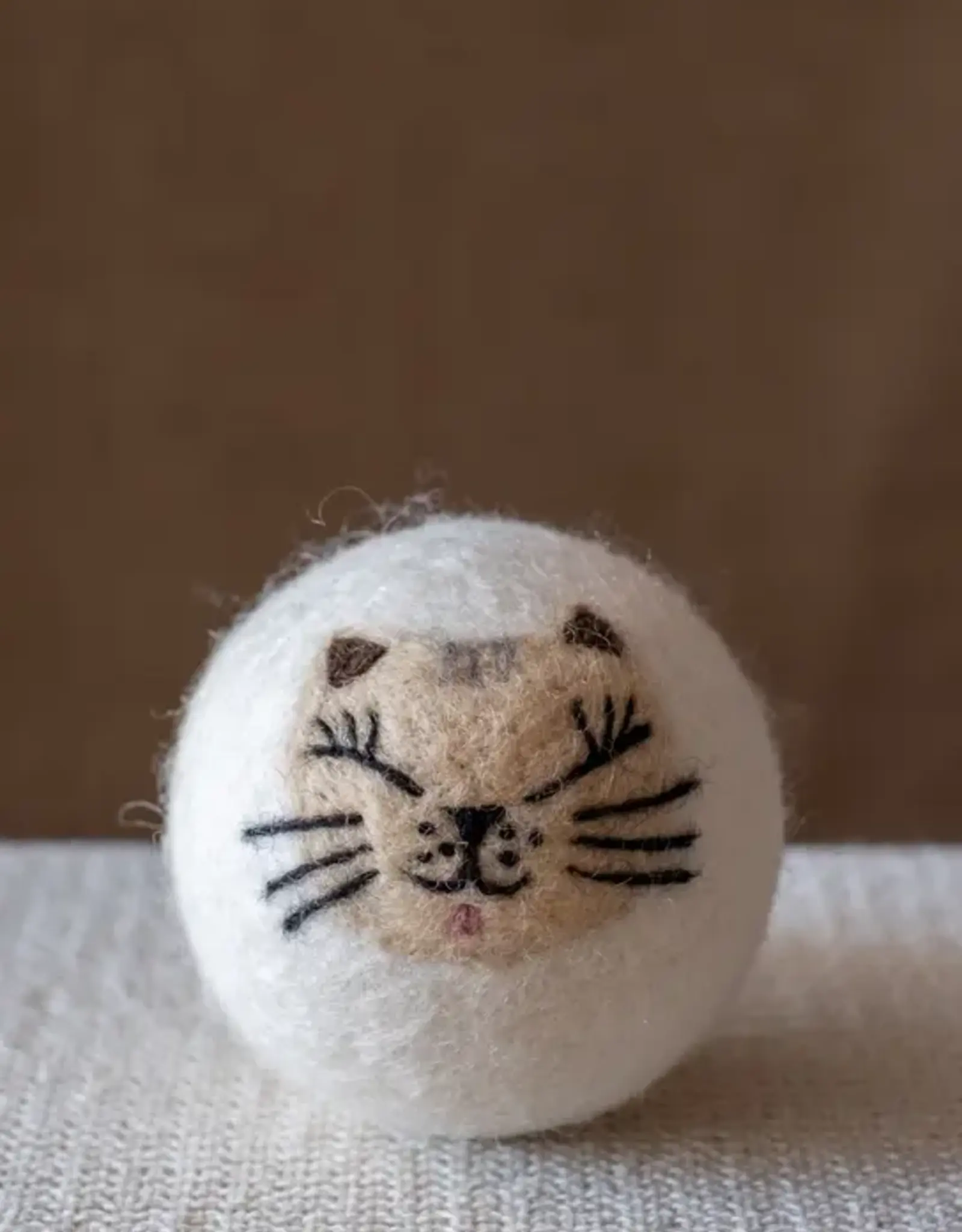Ethical Global Cream Cat Felt Dryer Ball