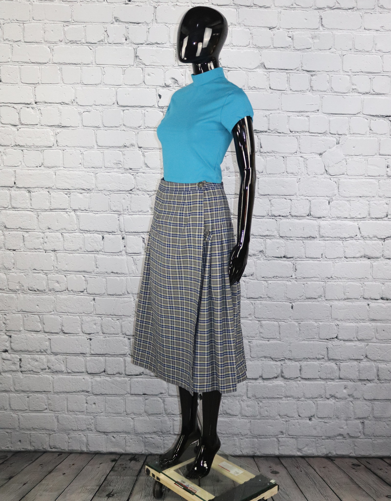 Royal Park Uniforms: 1970's Vintage Wrap Around School Girl Skirt