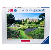 Ravensburger Ravensburger Beautiful Gardens: Queen's Garden, Sudeley Castle, England Puzzle 1000pcs