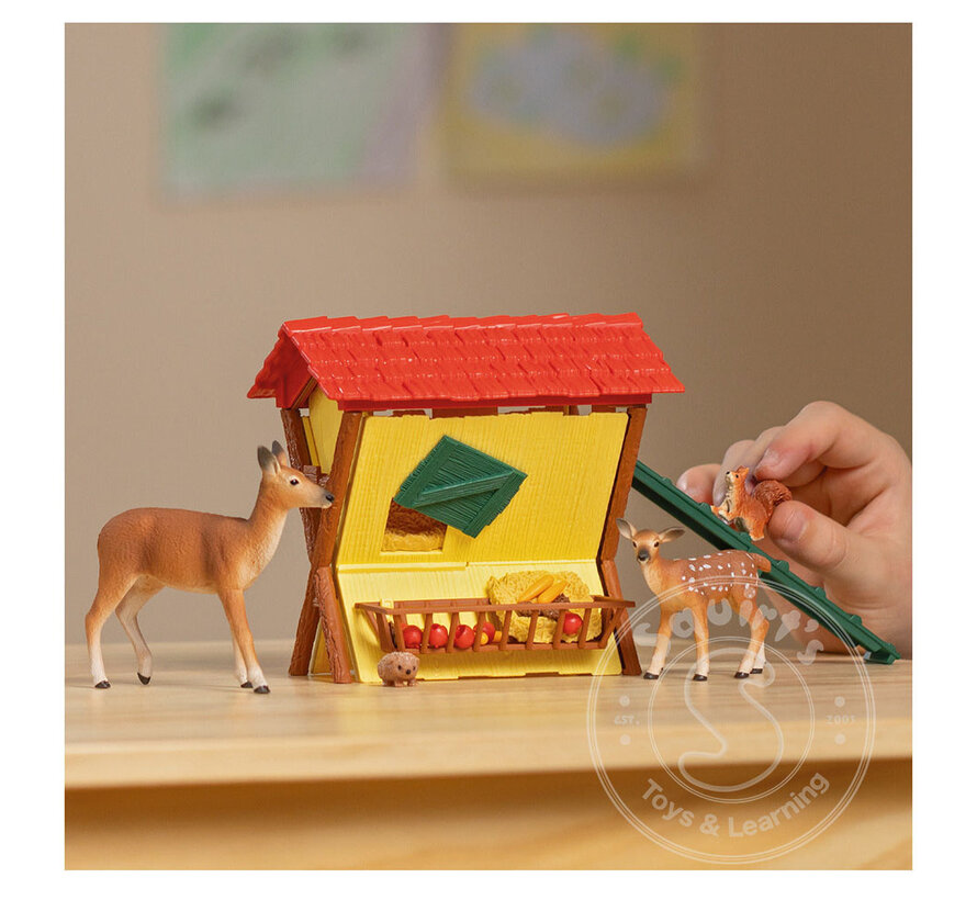 Schleich Farm World Feeding the Forest Animals