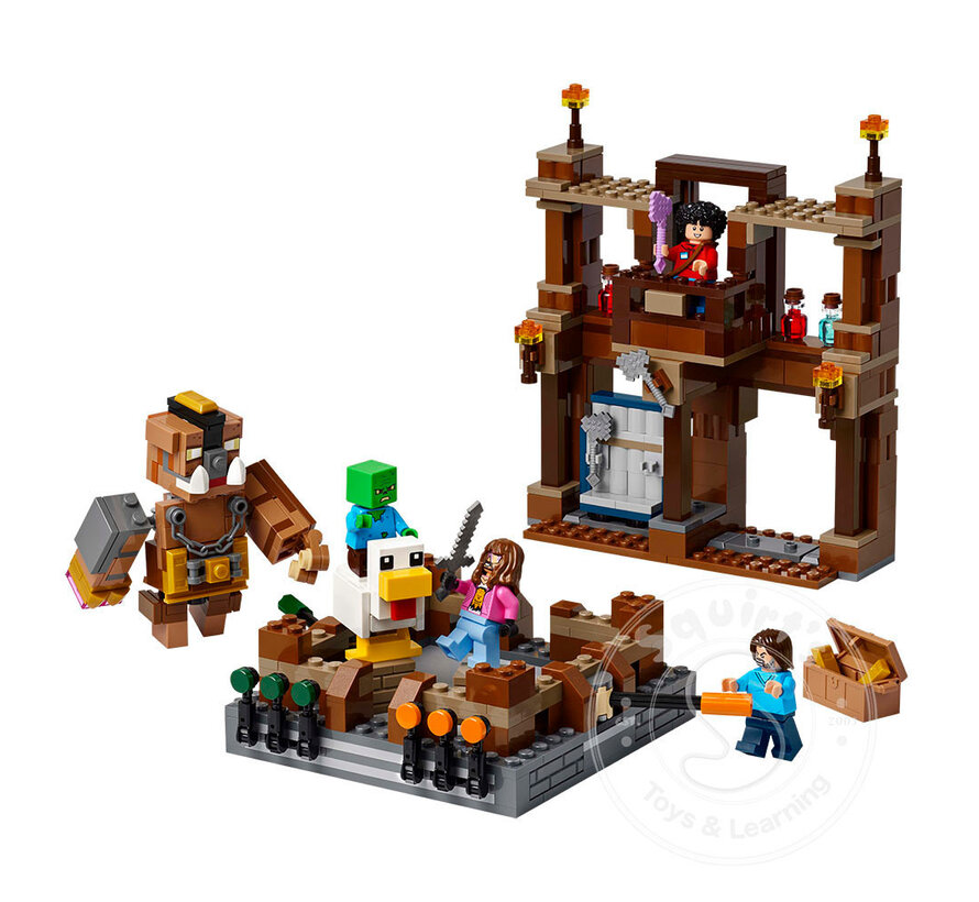 LEGO® Minecraft Woodland Mansion Fighting Ring