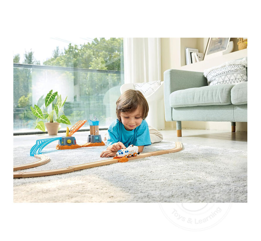 Hape 2-in-1 Space Shuttle Train