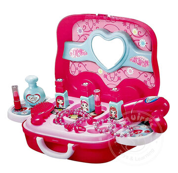 Schylling Beauty Set in Carry Case