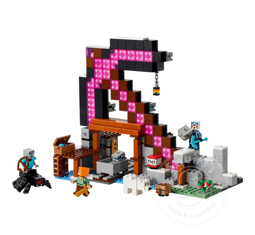 LEGO® Minecraft The Pickaxe Mine