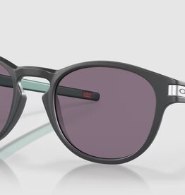 Oakley Oakley Latch Prizm Grey Sunglasses Matte Carbon