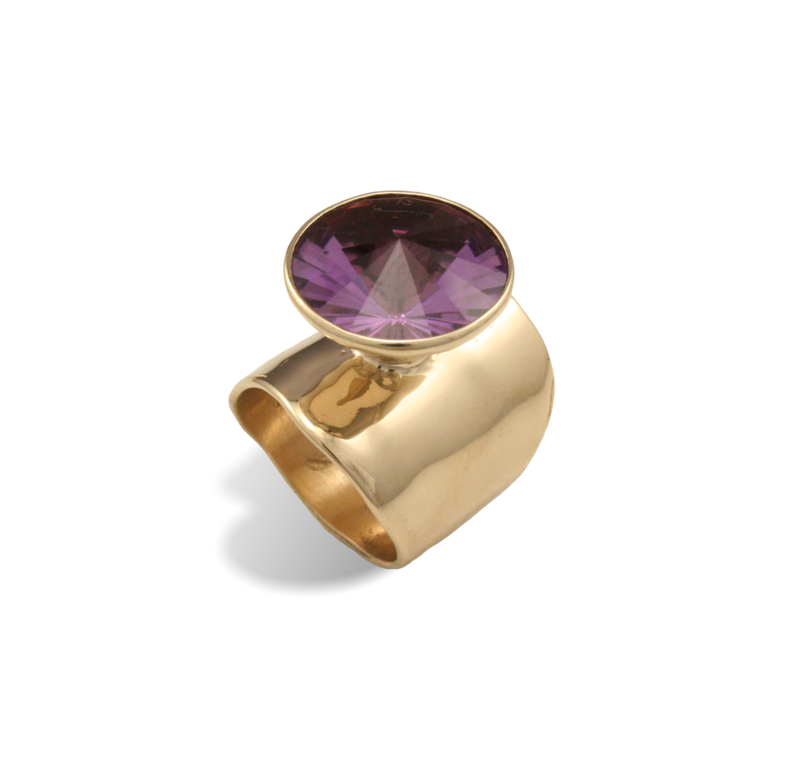 J. Cotter Gallery Smooth 14ky Ring with Spirit Sun Cut Amethyst