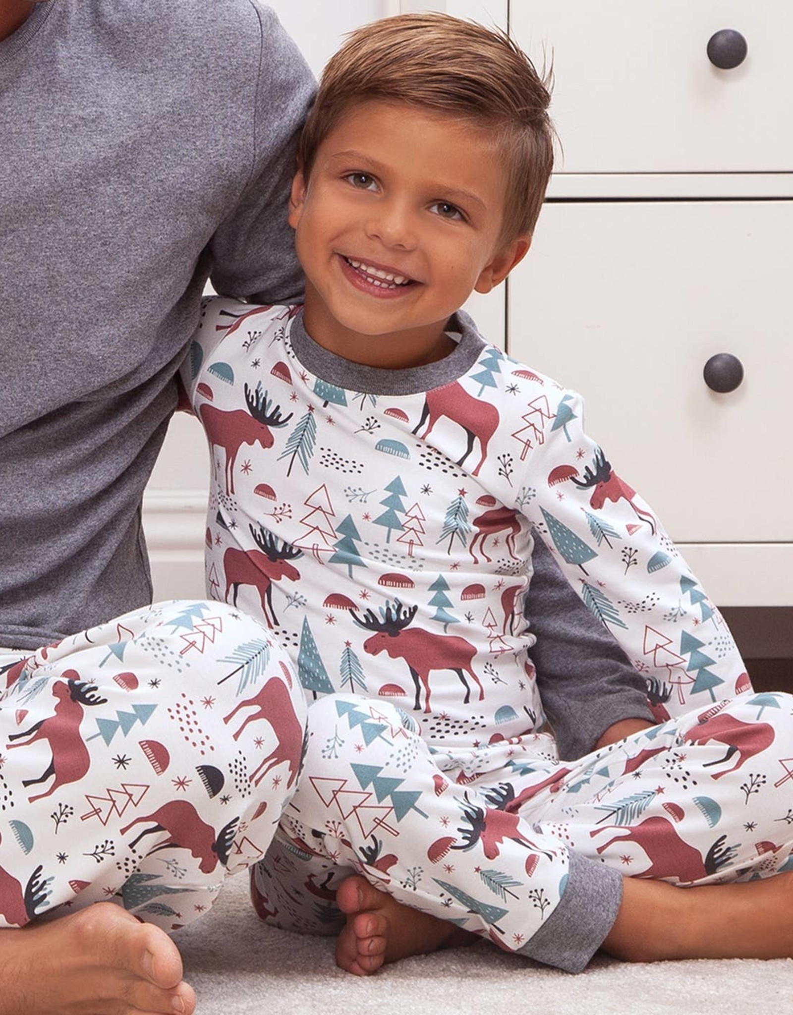 https://cdn.shoplightspeed.com/shops/639986/files/48962637/1600x2048x1/moose-tracks-kids-pajamas.jpg