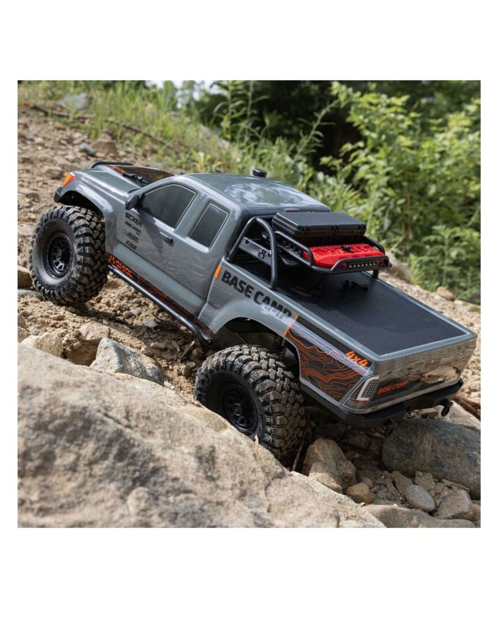 Axial AXI-1375T2 1/10 SCX10 III Base Camp 4X4 Rock Crawler Brushed RTR, Gray