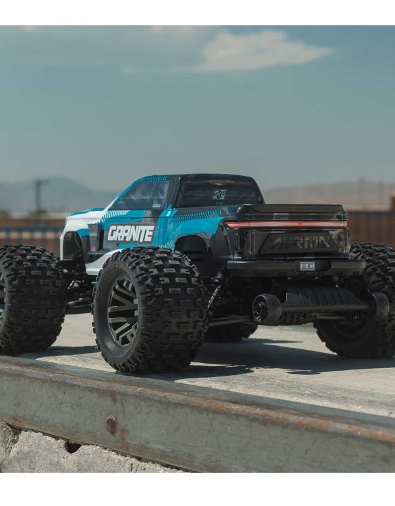 Arrma ARA4302V4T1 1/10 GRANITE 223S DSC 4X4 RTR Brushless Monster Truck, Blue