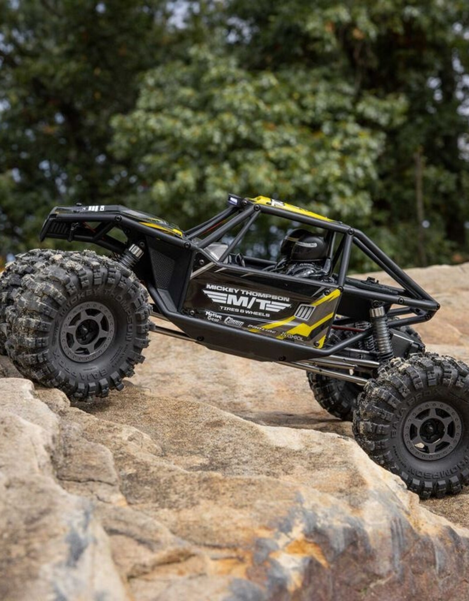 Arrma AXI-1543T2 1/10 UTB10 Capra 1.9 4WS 4X4 Unlimited Trail Buggy Brushed RTR, Yellow