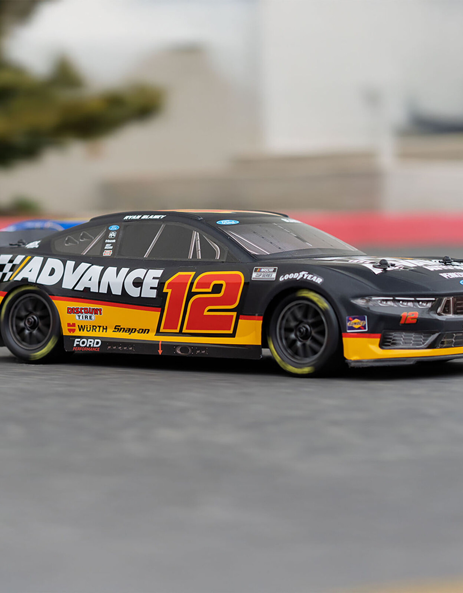 Losi LOS1122512 1/12 NASCAR RC Racecar Ryan Blaney No. 12 Advance Auto 2025 Ford Mustang 2S AWD RTR Brushed On-Road (Battery & Charger Included)