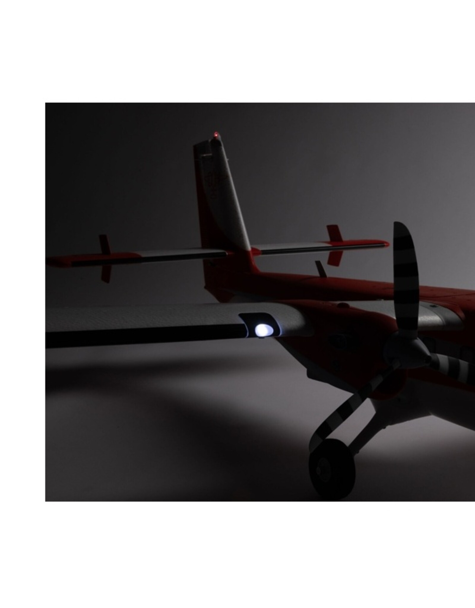 eflite EFL32050CF DHC-6 Twin Otter 1.4m BNF Basic with AS3X+ and SAFE Select Combo with Floats