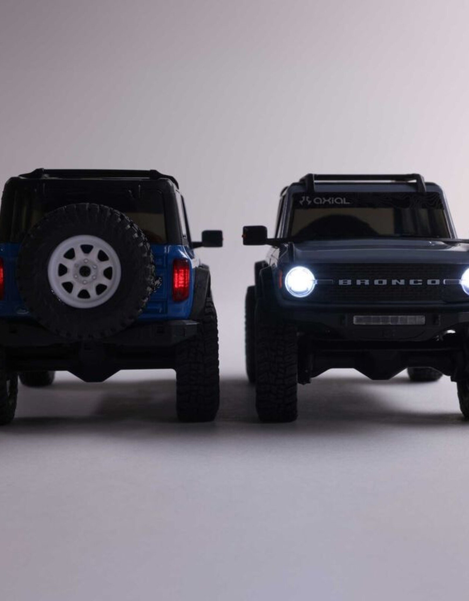 Axial AXI-2048T1  1/30 SCX30 Ford Bronco 4X4 RTR Brushed Rock Crawler (Battery & Charger Included), Blue