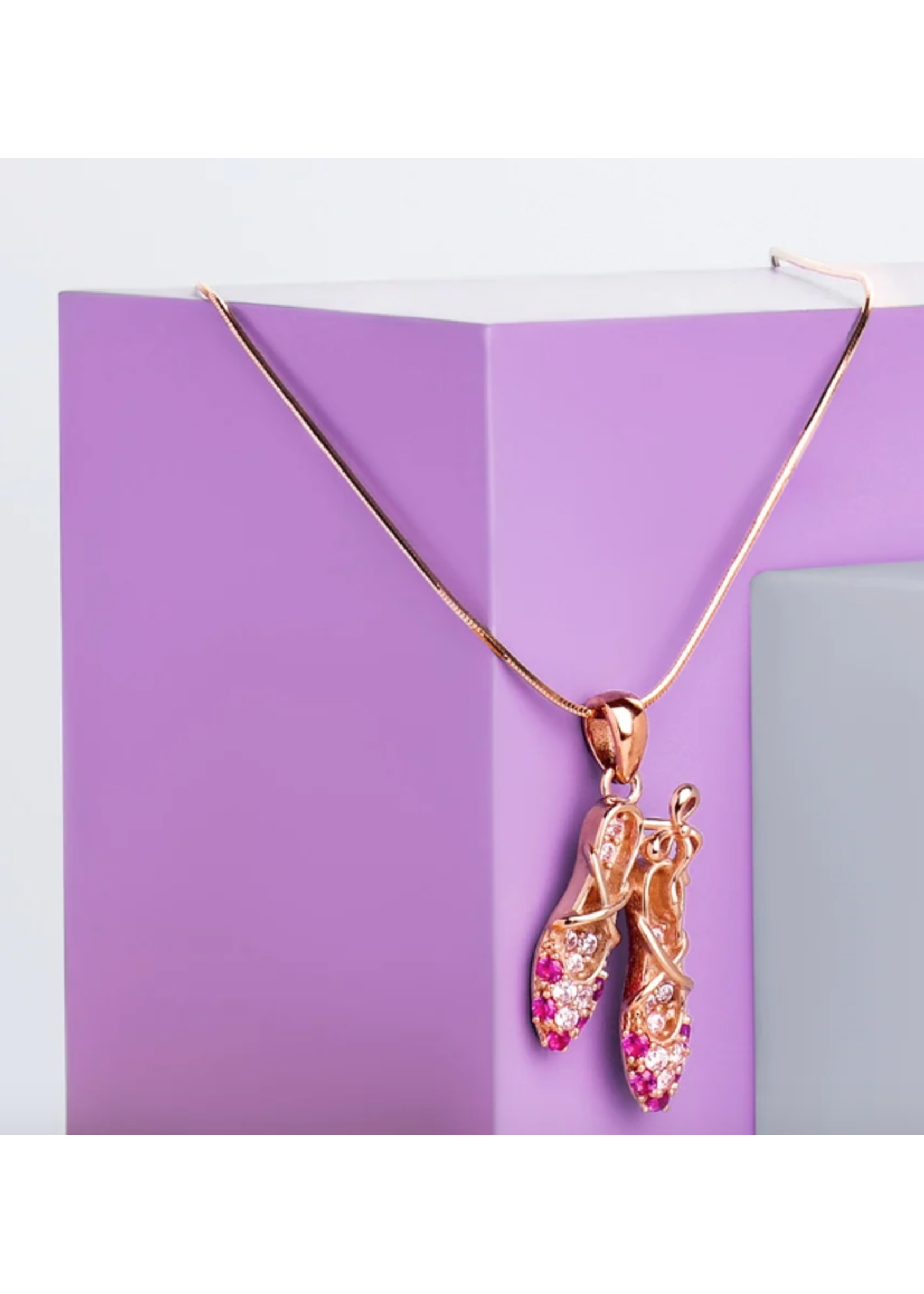 FH2 BALLET NECKLACE IN BOX