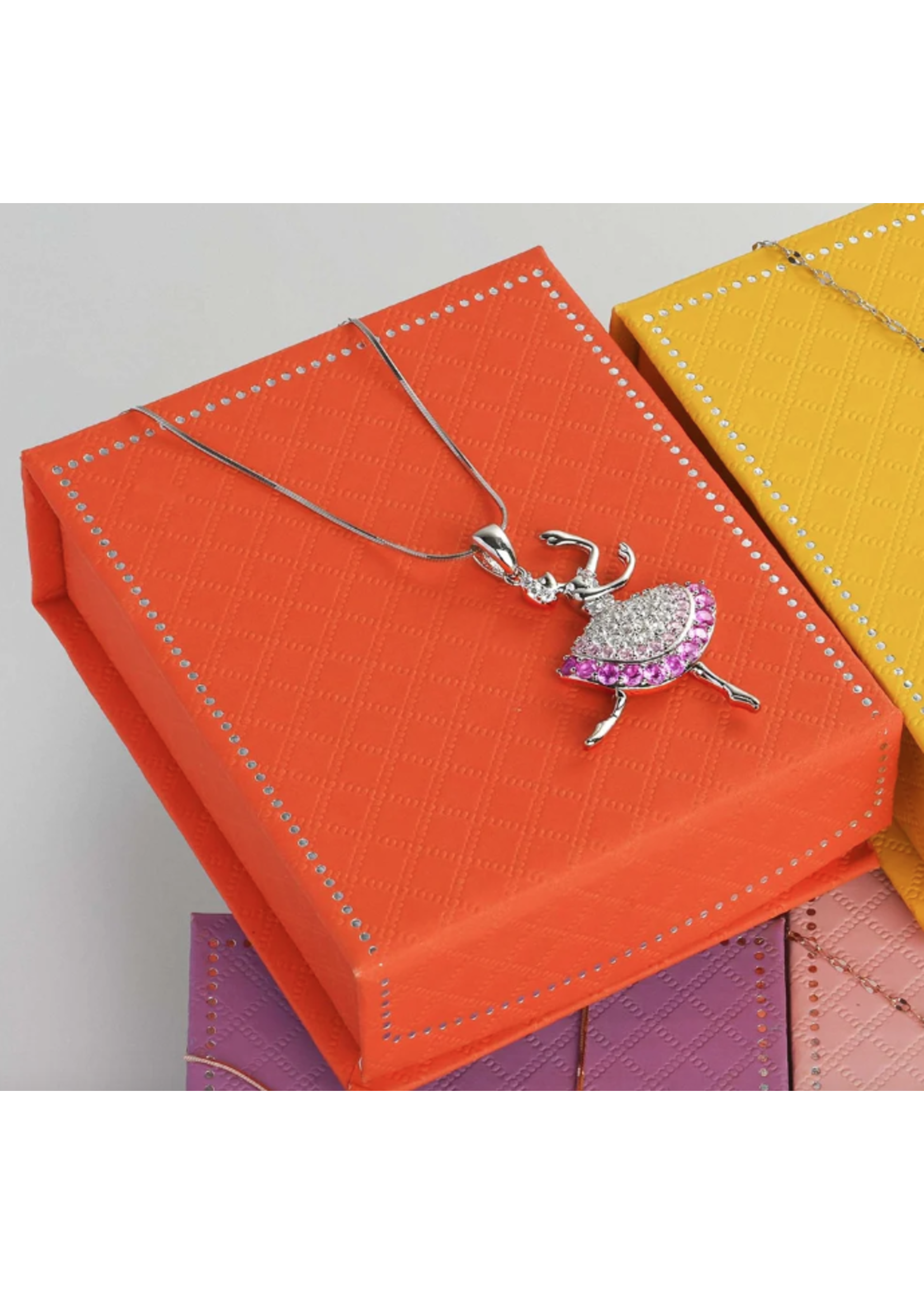 FH2 BALLET NECKLACE IN BOX
