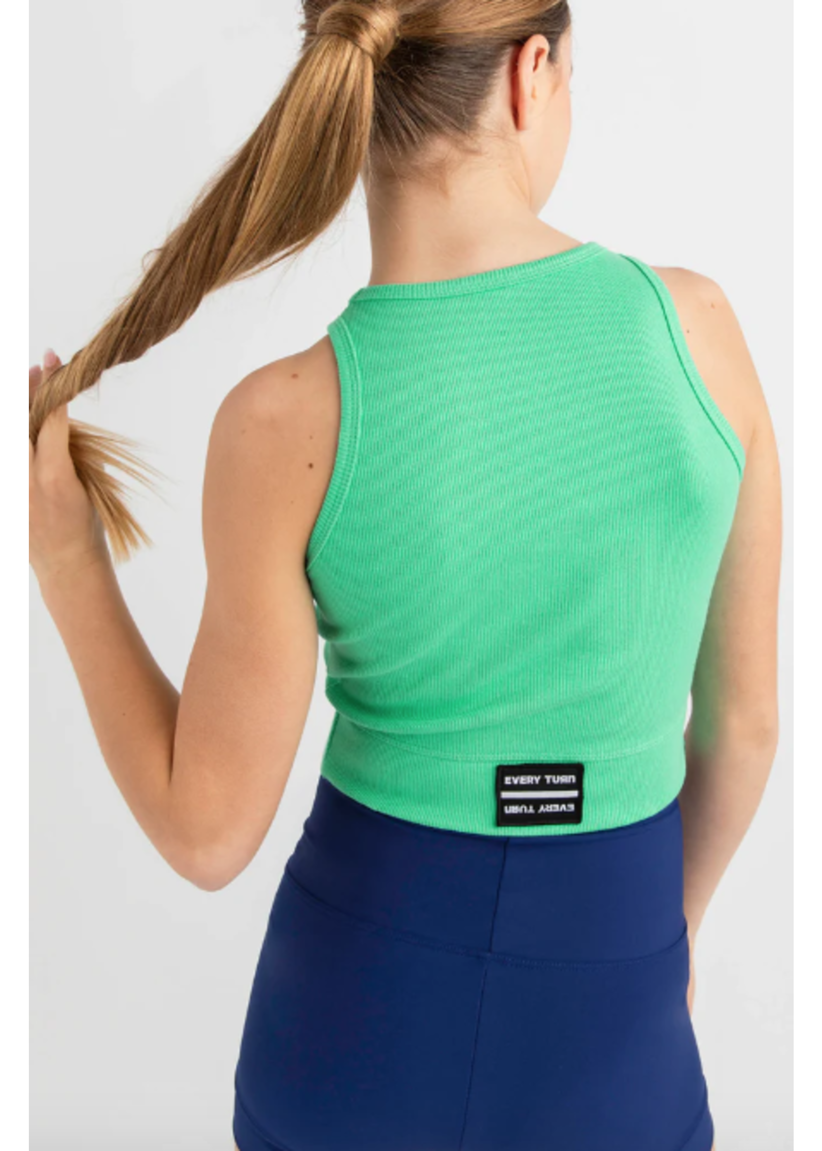 EVERY TURN 2302-ABE013 STAPLE RIBBED V CROSSBOTTOM CROP TOP