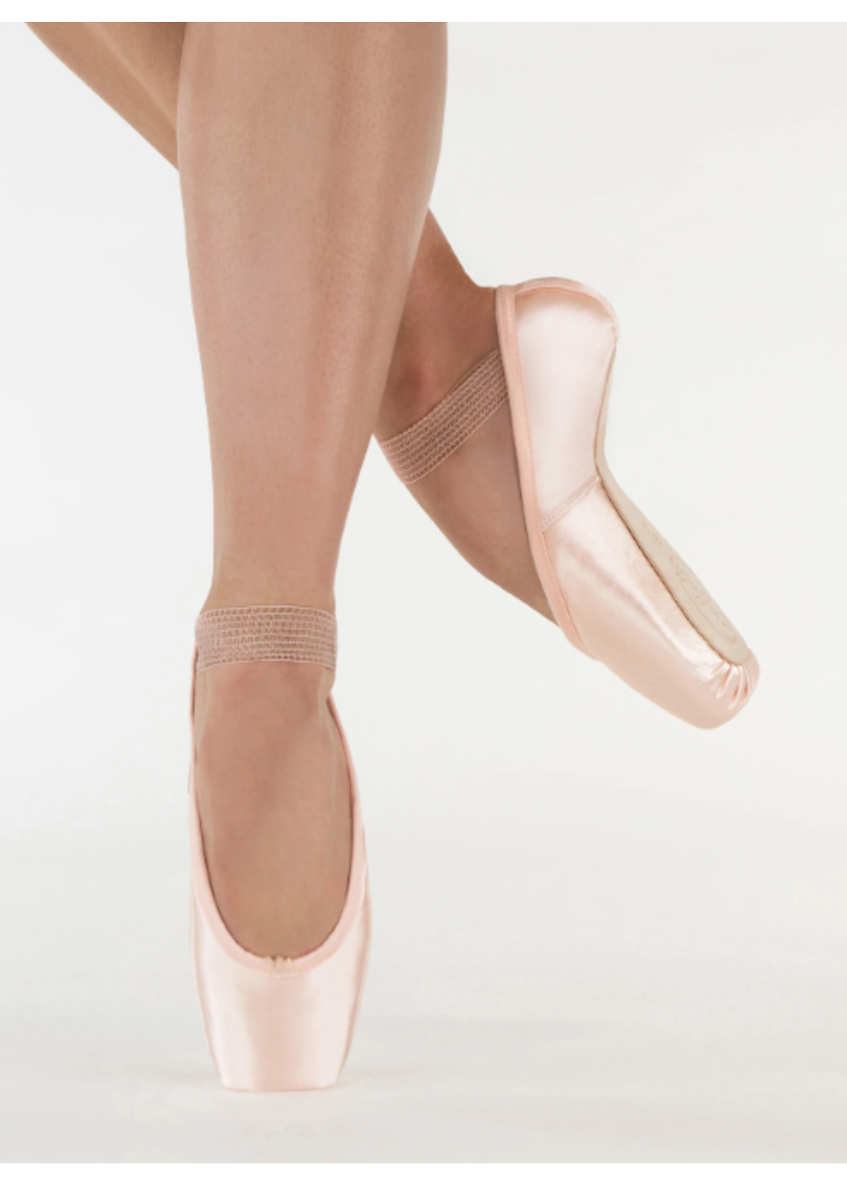 SUFFOLK SAVOY EMPLACEMENT COLLECTION POINTE SHOE