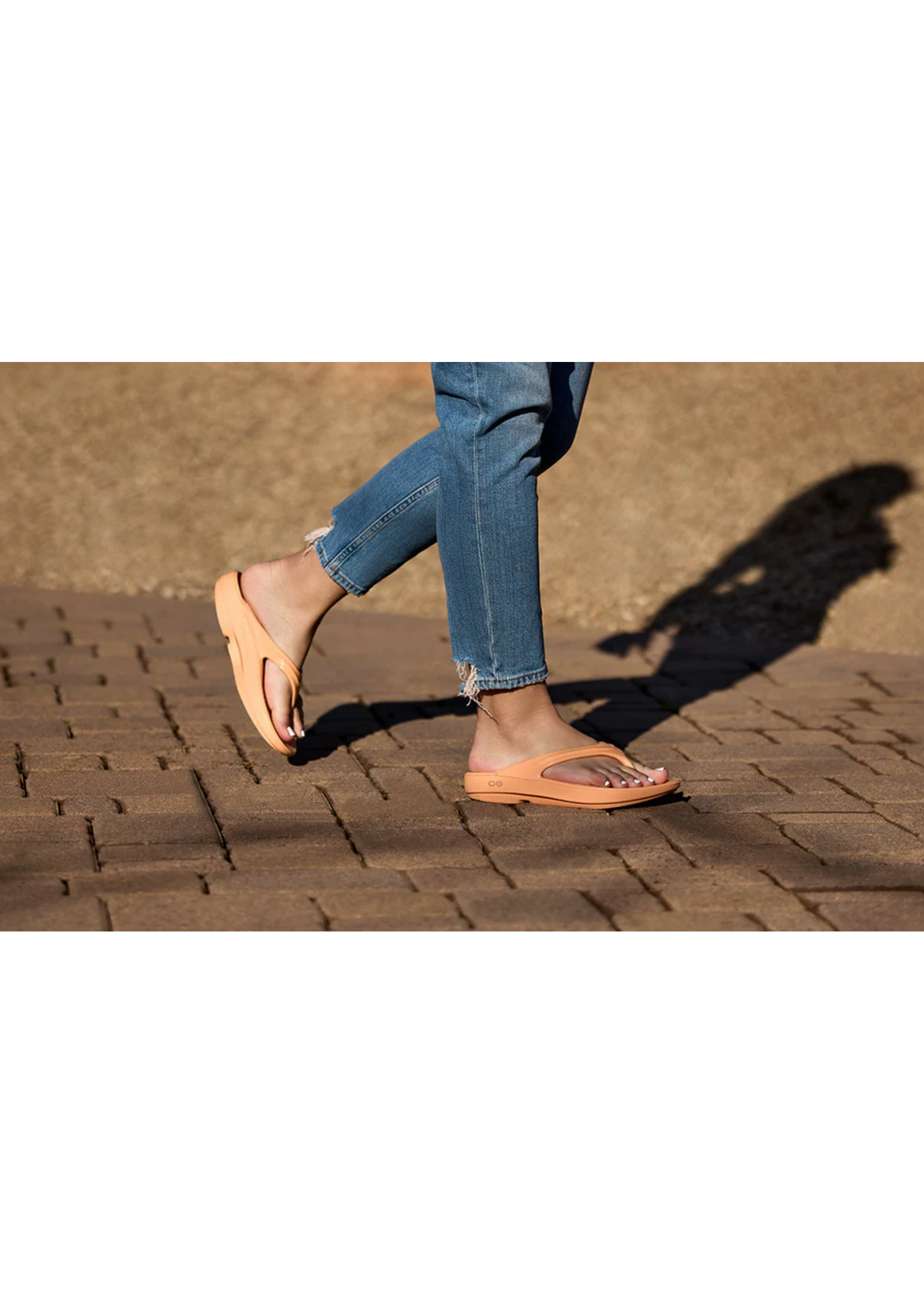 OOFOS OOFOAM OOLALA SOLID GLOSS RECOVERY FLIP FLOP