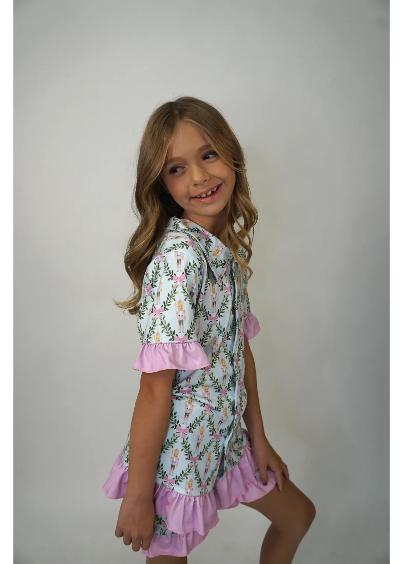 TRENDY TRENDS JERSEY PAJAMA SET WITH RUFFLE TRIM & BUTTON DOWN TOP & SHORTS