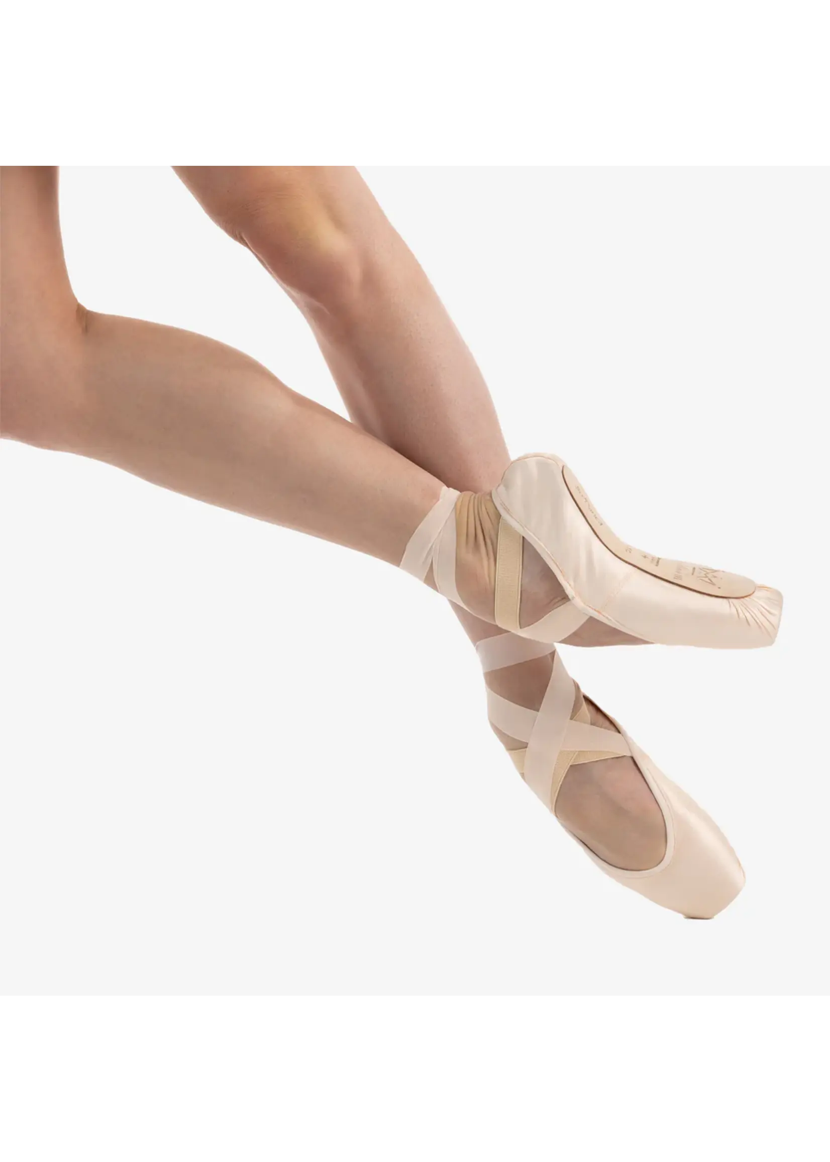 SO DANCA P93 ALINA III LOW V- VAMP POINTE SHOE
