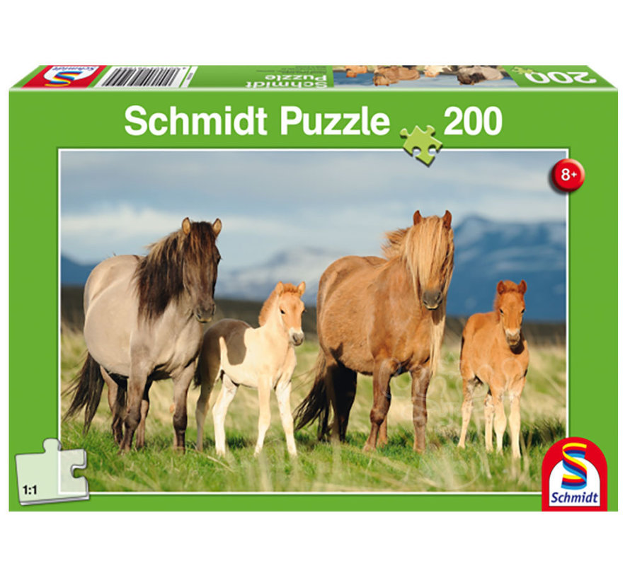 Schmidt Family of Horses Puzzle 200pcs