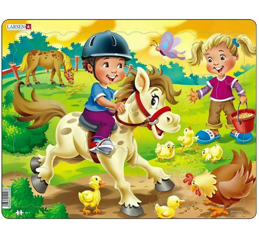Larsen Farm Kids with Pony Tray Puzzle 16pcs