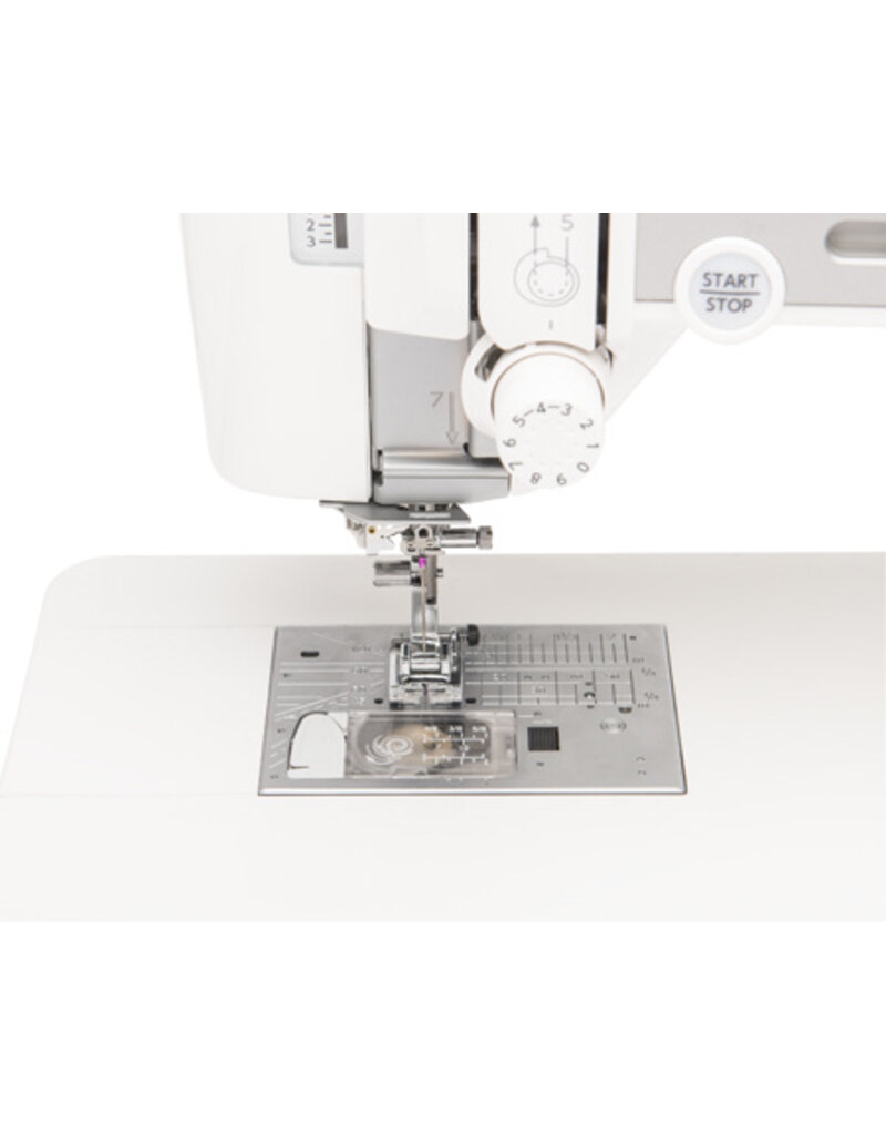 Janome Memory Craft 6700 P