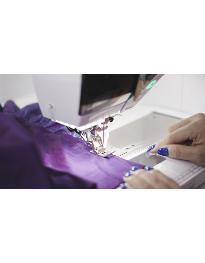 Bernina  B590 with Embroidery Module