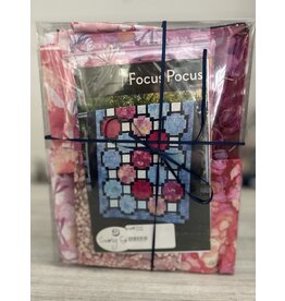 Northcott Dragonfly Dreams Quilt Kit with Focus Pocus Pattern. 72" x 92"