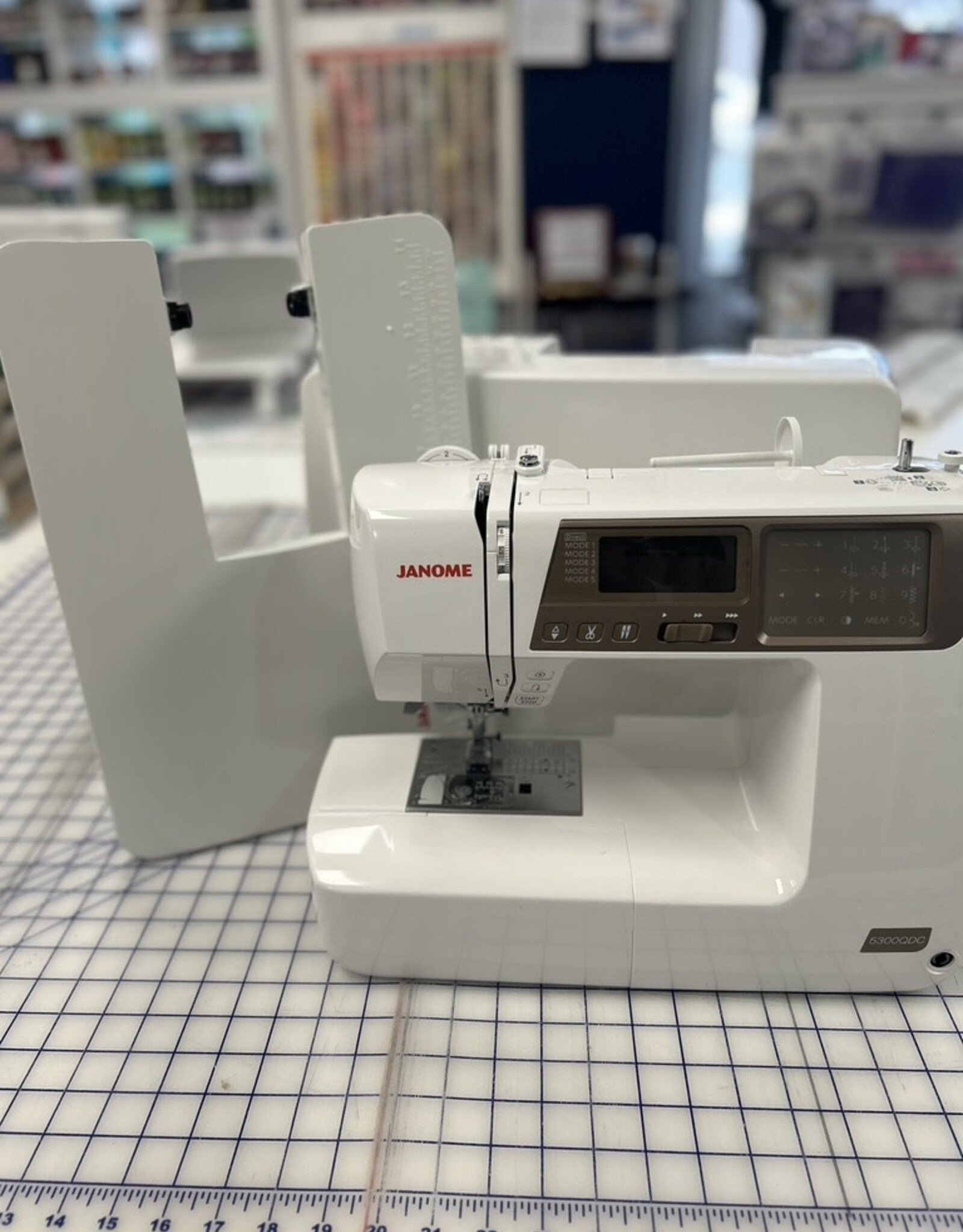 Janome Pre-owned 5300 QDC