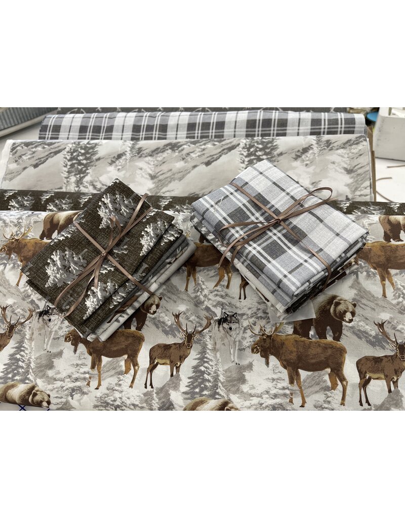Camelot Fabrics Misty Mountain Fat Quarter Bundle