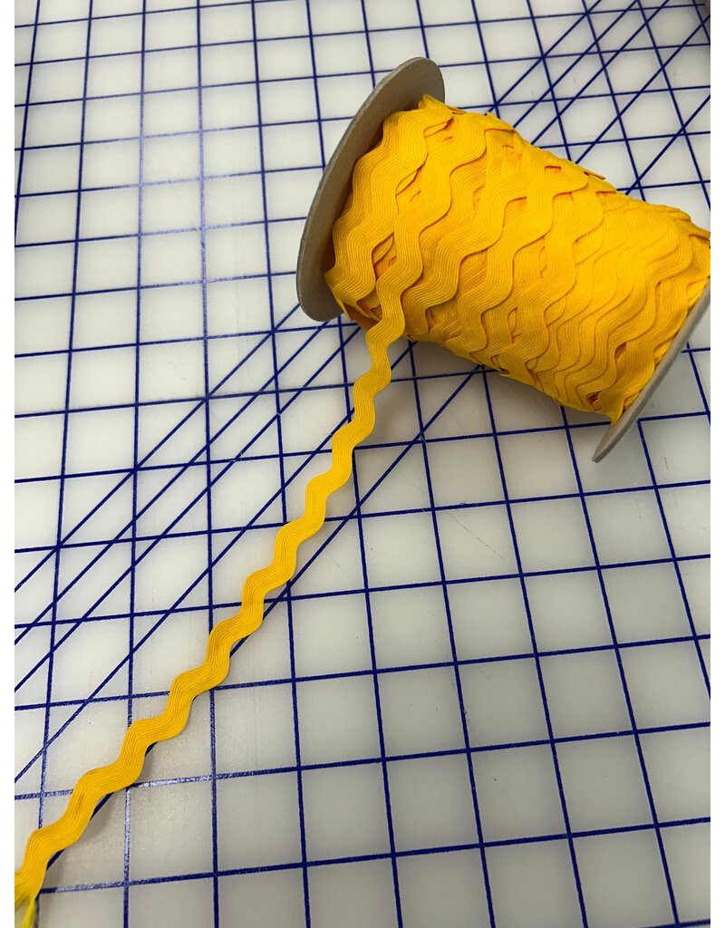 15 mm polyester Rick Rack Gold