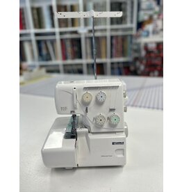 Pre-owned Kenmore Differential Feed Serger