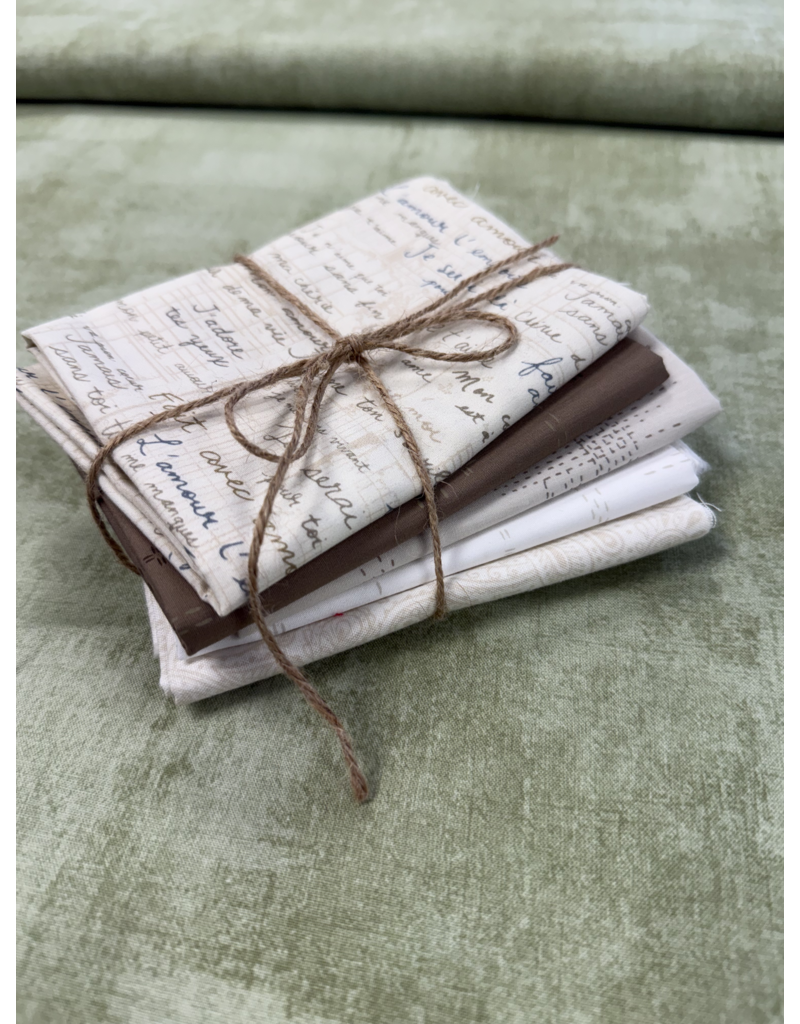 AGF Collection Mademoiselle fat quarter bundle (5)