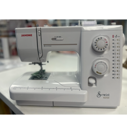 Pre-Owned Sewist 625E