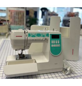 Pre-owned Janome 6100